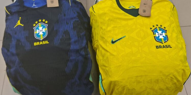 Receita Federal apreende 500 camisas falsificadas da Seleção Brasileira em Boa Vista