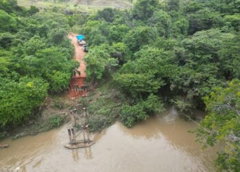 Bonfim tem mais da metade da população isolada por impactos das chuvas em pontes e estradas
