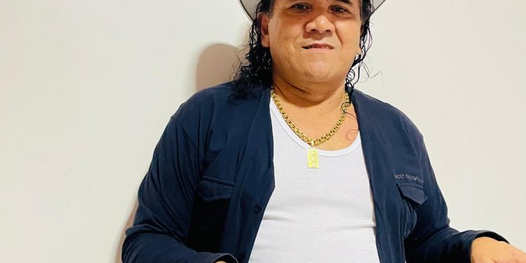 Cantor e tecladista roraimense RaySom morre aos 61 anos